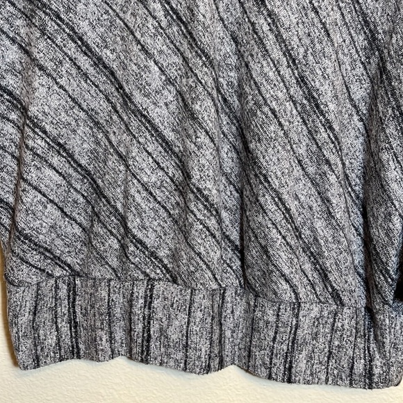 Green Envelope Gray Sweater - Picture 3 of 10